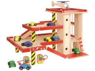 Großes Kinder Parkhaus aus Holz